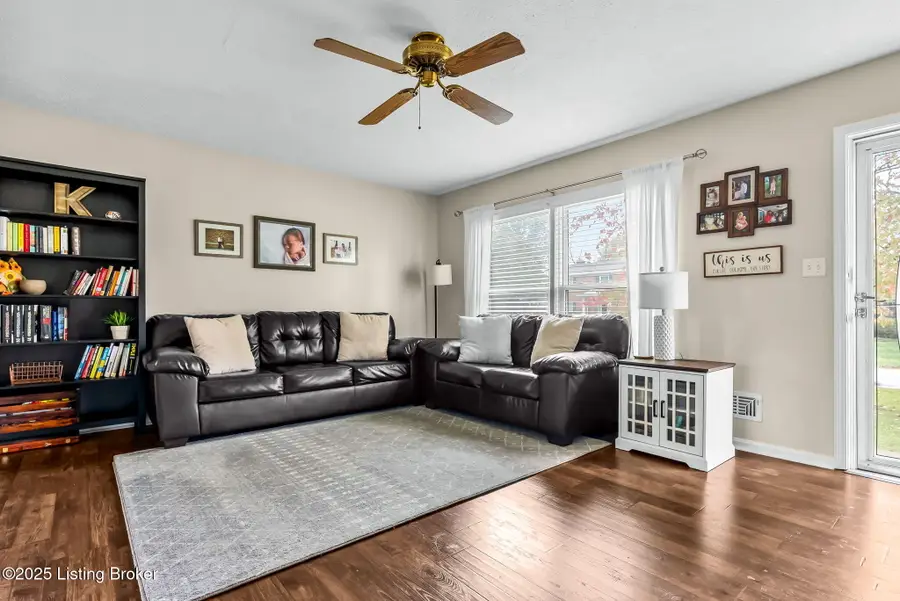 1211 Abbeywood Rd, Louisville, KY 40222 - Image #2