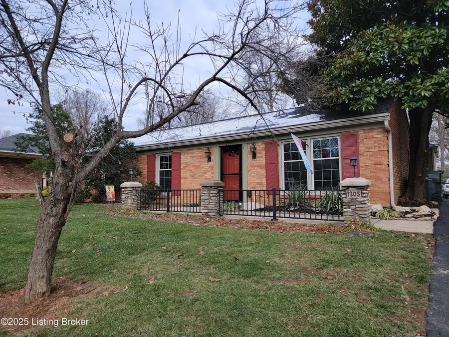 1305 Pollitt Ct, Louisville, KY 40223 - Image #3