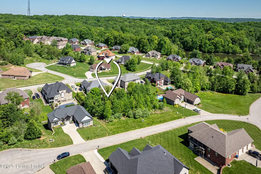 4107 Smarty Jones Dr, Louisville, KY 40214 - #3