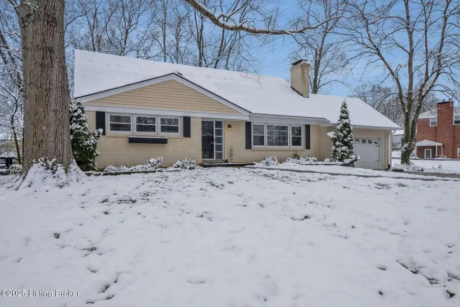 4324 Foeburn Ln, Louisville, KY 40207 - Image #3