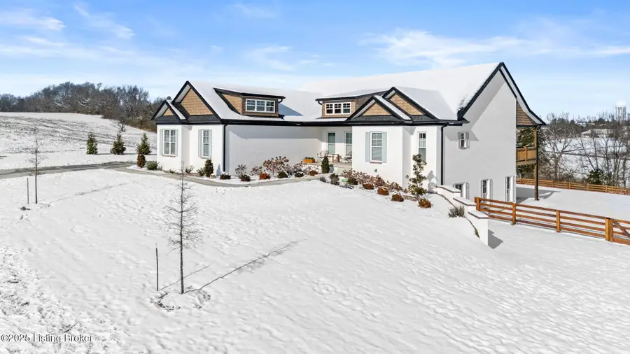 100 Sparrow Ln, Fisherville, KY 40023 - Image #2