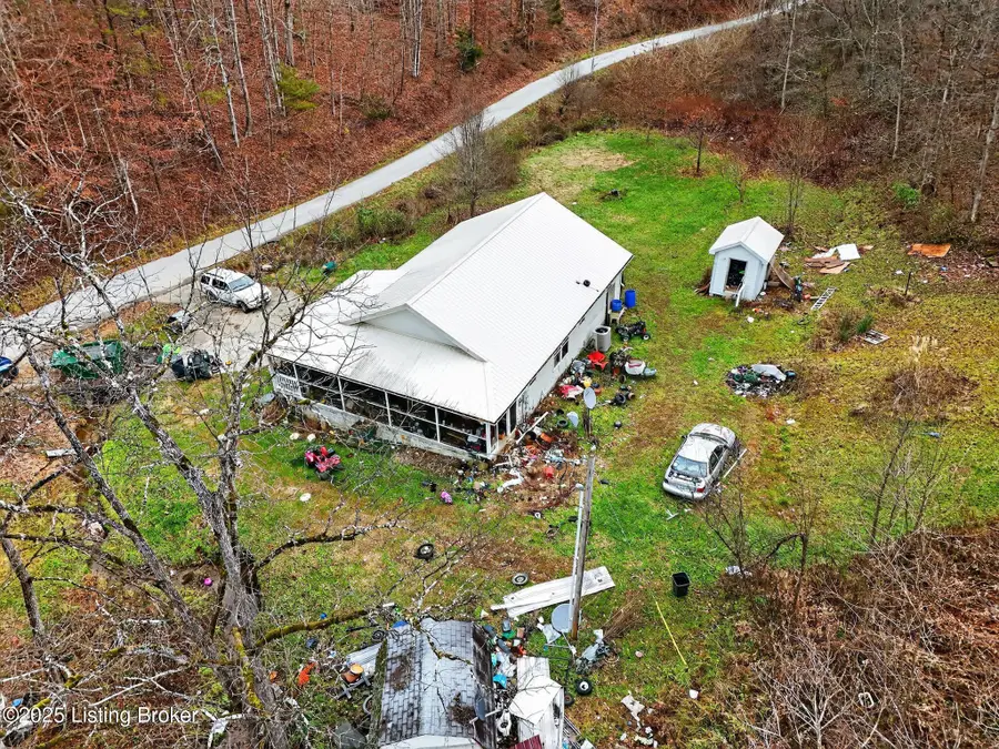 970 Coal Branch Rd, Beattyville, KY 41311 - Image #2
