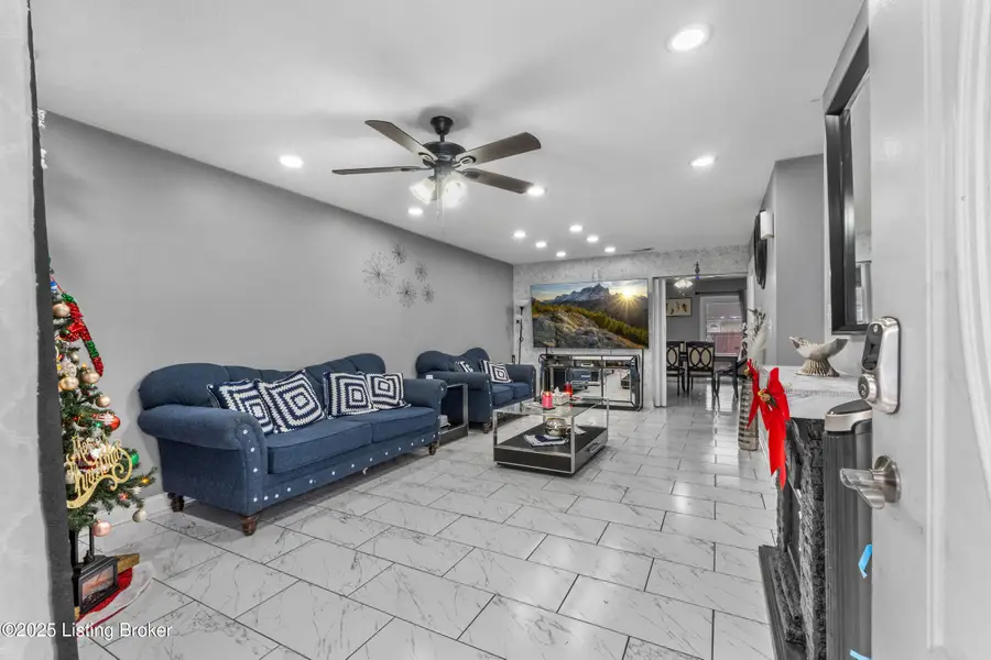 4319 Plantus Pl, Louisville, KY 40213 - Image #3