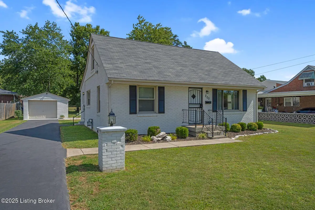 205 Marytena Dr, Louisville, KY 40214 - Image #1