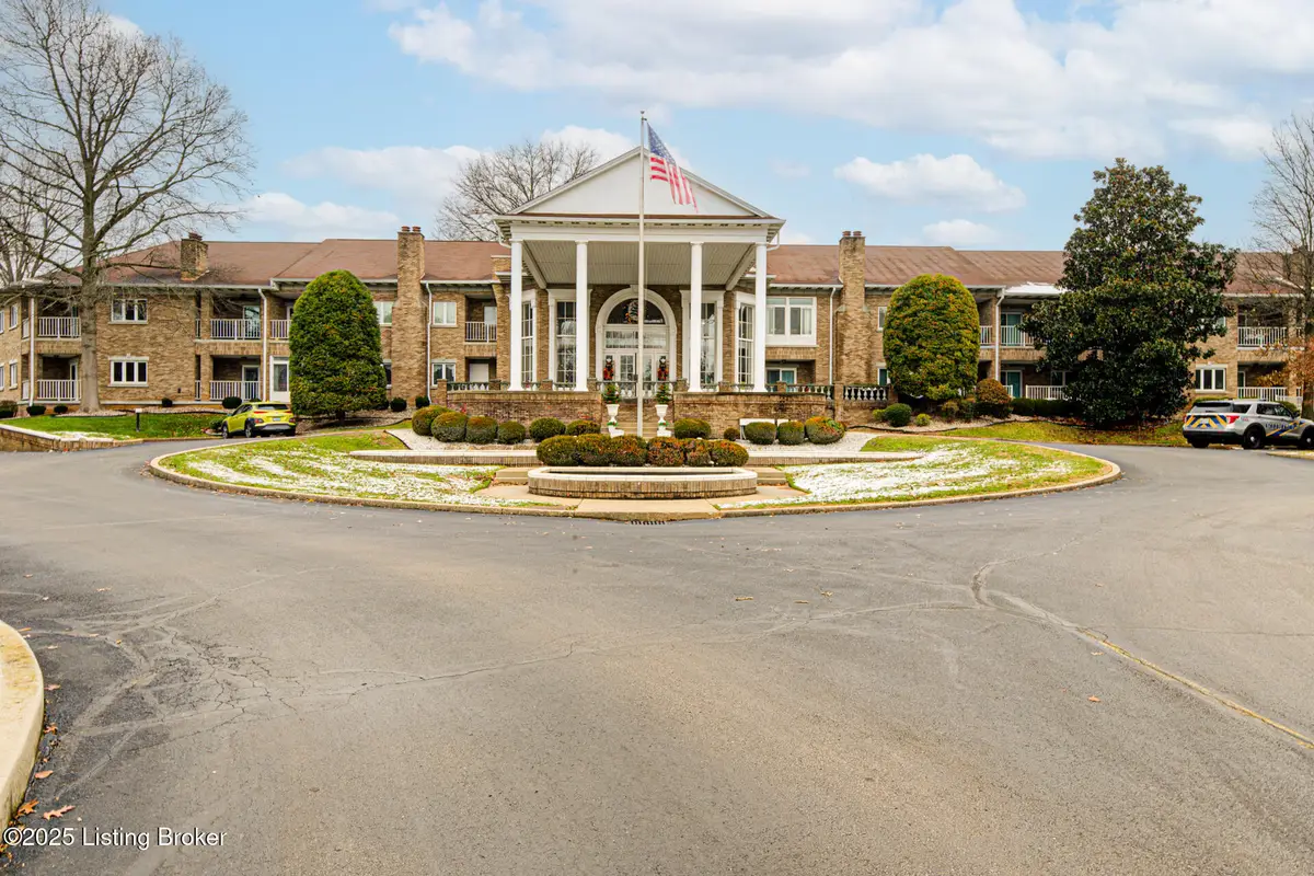 8605 Shelbyville Rd #APT 218, Bellemeade, KY 40222 - Image #1