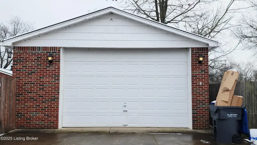 7501 Rutledge Rd, Louisville, KY 40258 - Image #3