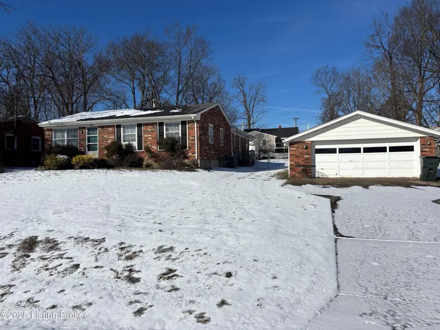 10607 Fairview Ave, Jeffersontown, KY 40299 - Image #3