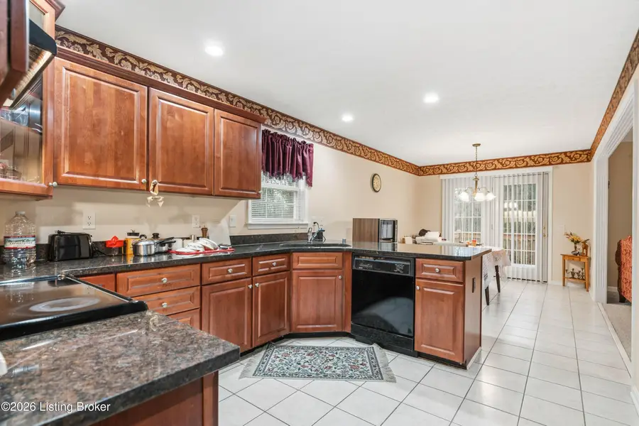 3604 Stonyrun Dr, Louisville, KY 40220 - Image #2