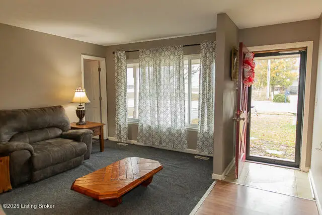 2323 Seneca Dr, Madison, IN 47250 - Image #2