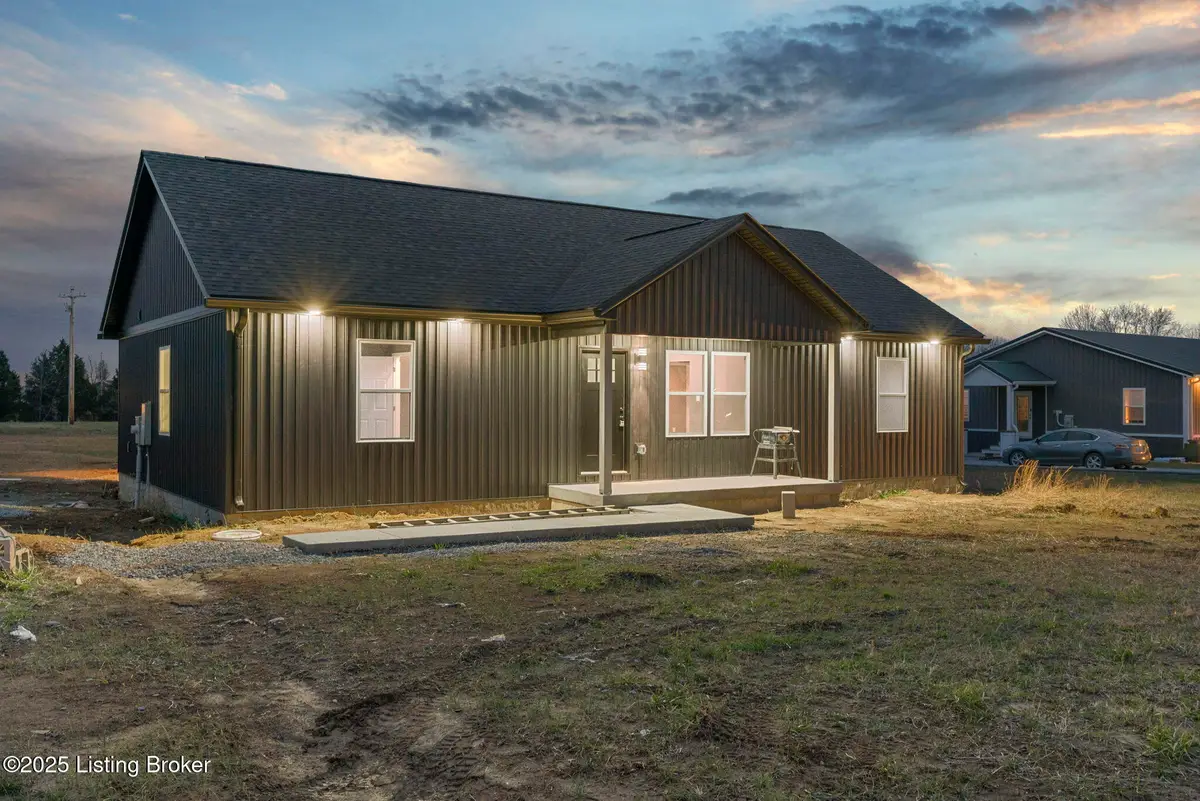 35 Luke St, Clarkson, KY 42726 - Image #1