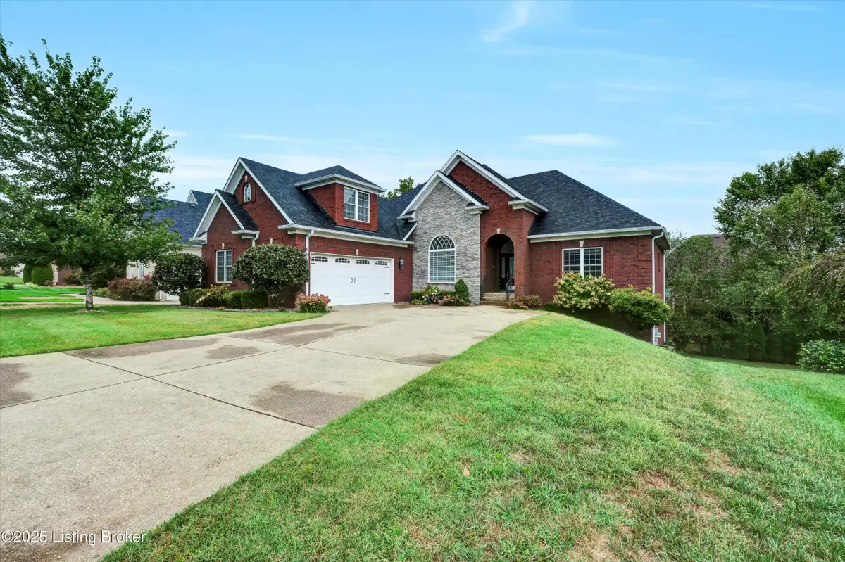 18741 Willington Cir, Louisville, KY 40245 - Image #1