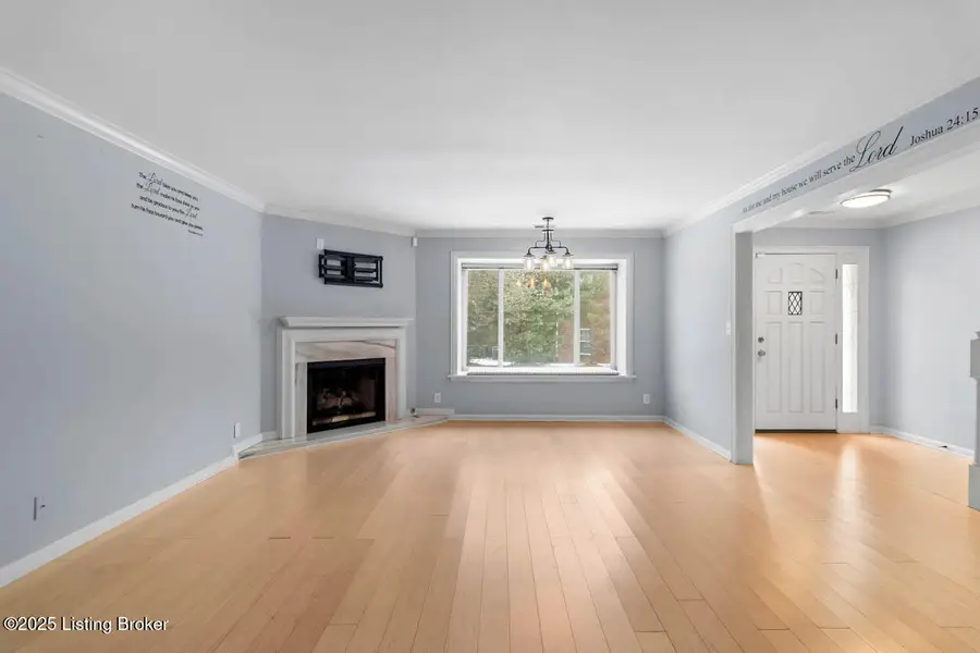 109 Shelby Pointe Dr, Louisville, KY 40223 - Image #2