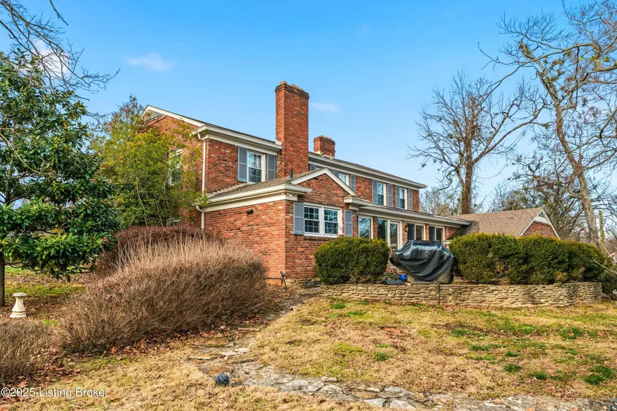 42 Calumet Rd, Louisville, KY 40207 - Image #3