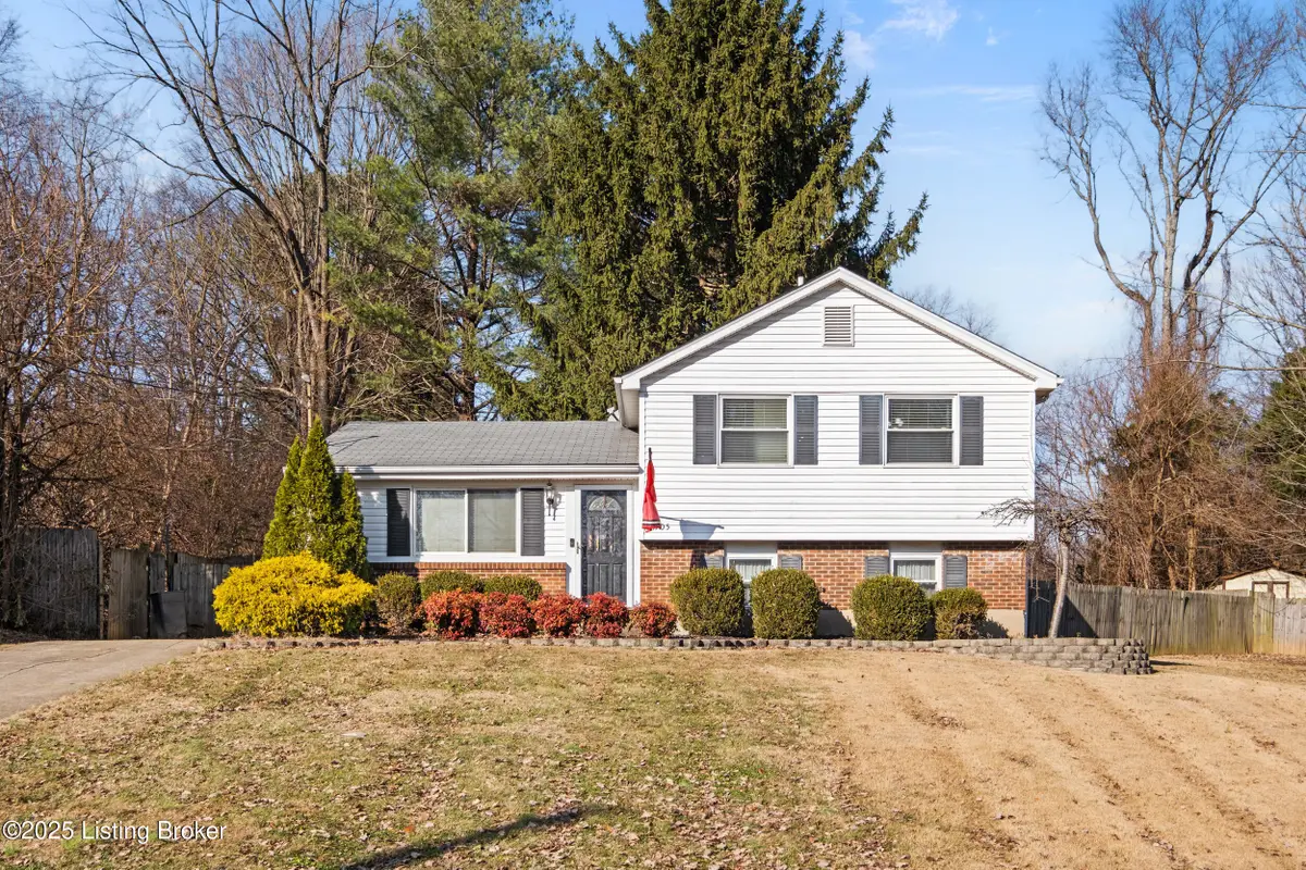 8705 Shepherds Ct, Louisville, KY 40291 - Image #1