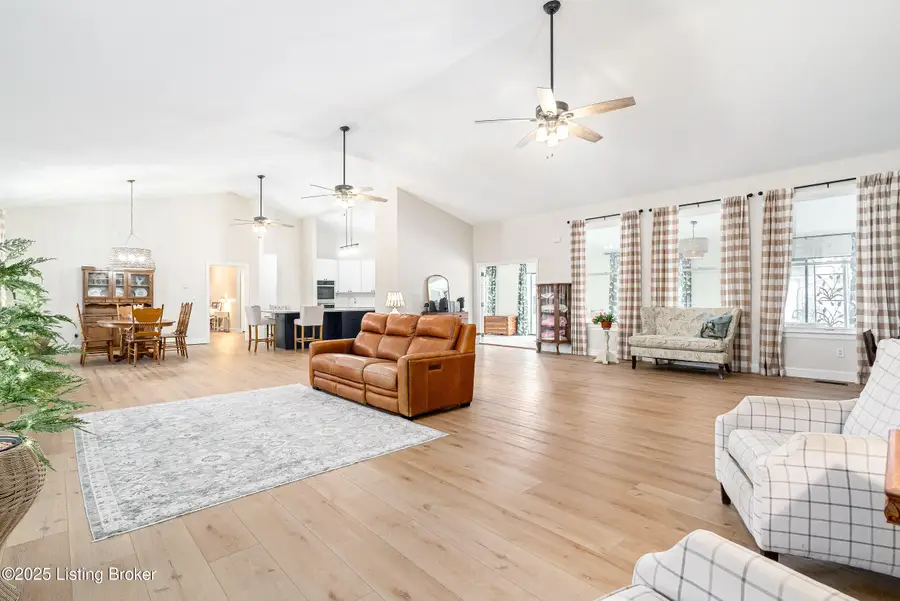 6598 Cedar Grove Rd, Shepherdsville, KY 40165 - #3