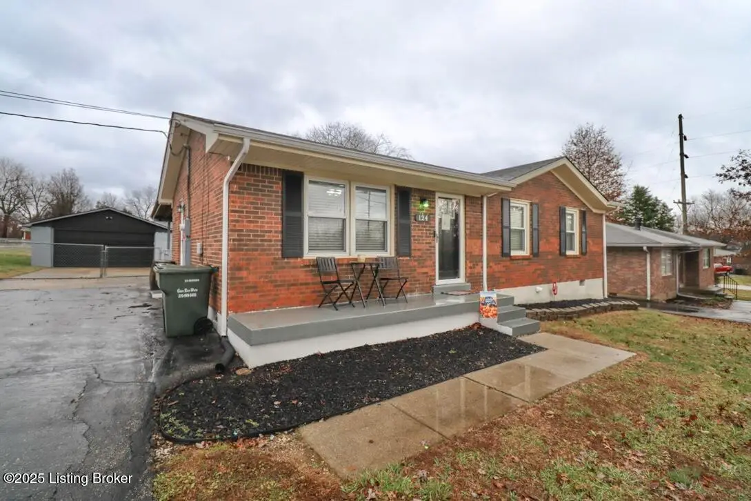 124 Texas Ave, Mount Washington, KY 40047 - Image #1