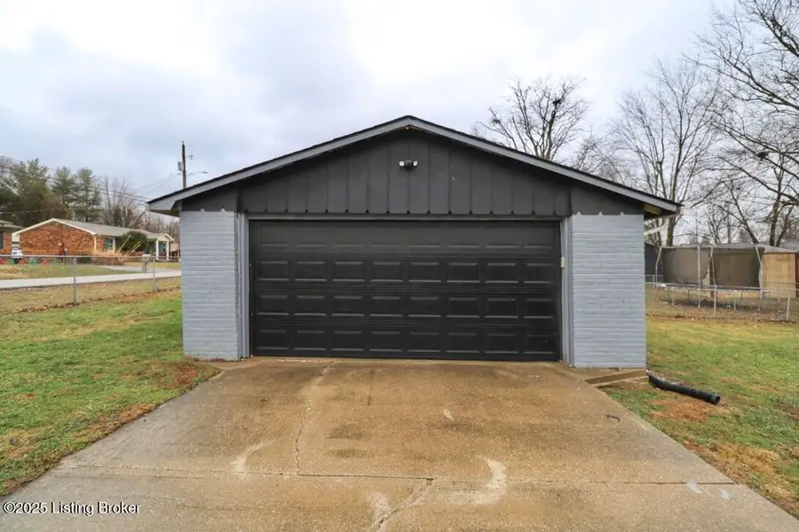 124 Texas Ave, Mount Washington, KY 40047 - Image #3