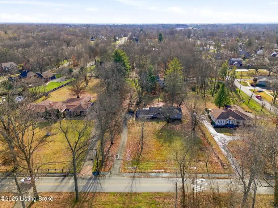 11108 Beech Rd, Louisville, KY 40223 - Image #2