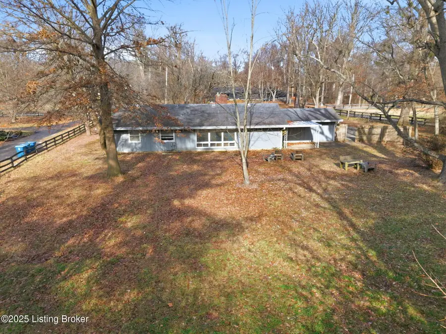 11108 Beech Rd, Louisville, KY 40223 - Image #3
