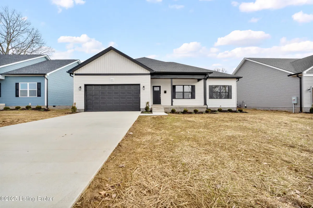 211 Alreva Rd, Louisville, KY 40216 - #1