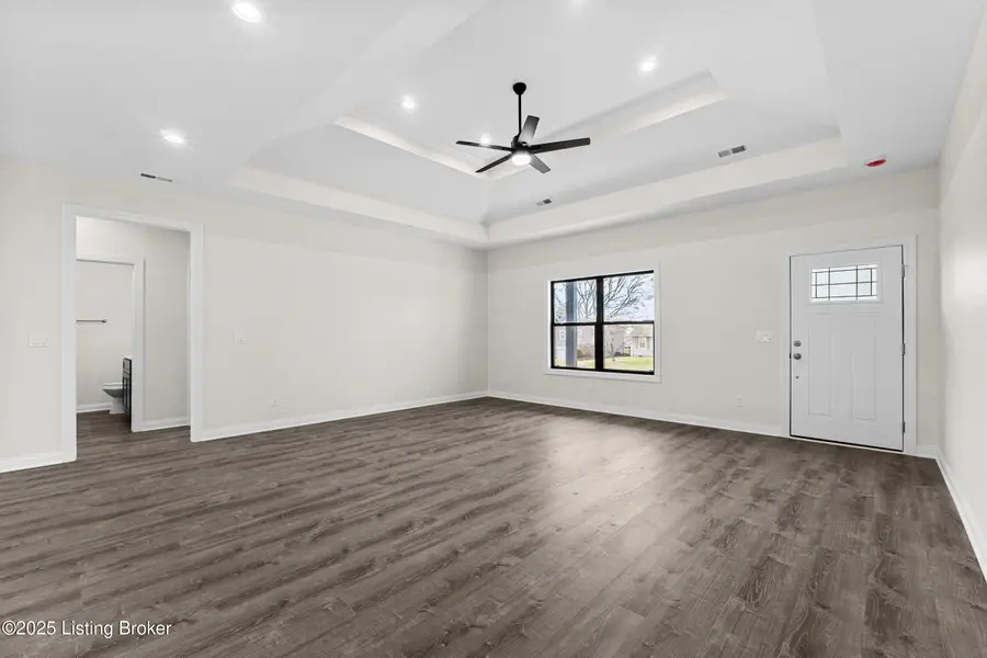 211 Alreva Rd, Louisville, KY 40216 - #3