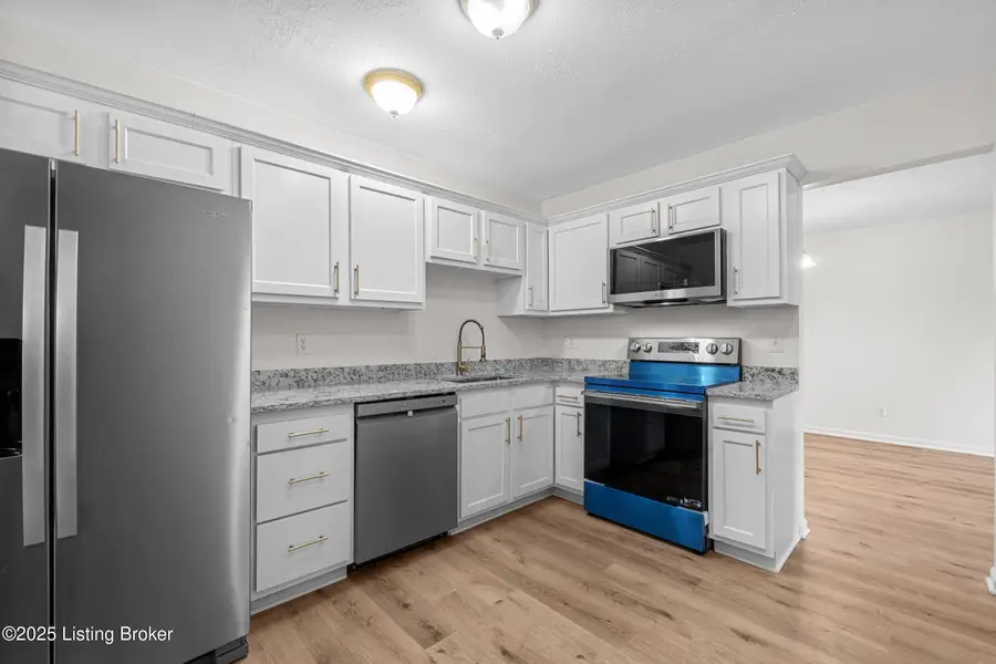 246 El Conquistador Pl, Louisville, KY 40220 - Image #2