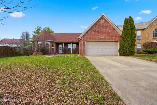 11400 Walnut Farm Pl, Louisville, KY 40229