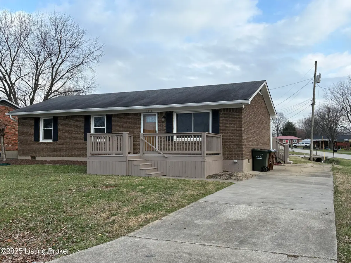 174 Wilmington Dr, Mount Washington, KY 40047 - Image #1