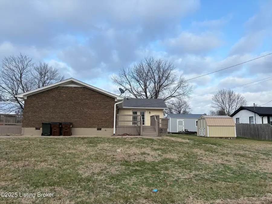 174 Wilmington Dr, Mount Washington, KY 40047 - Image #2