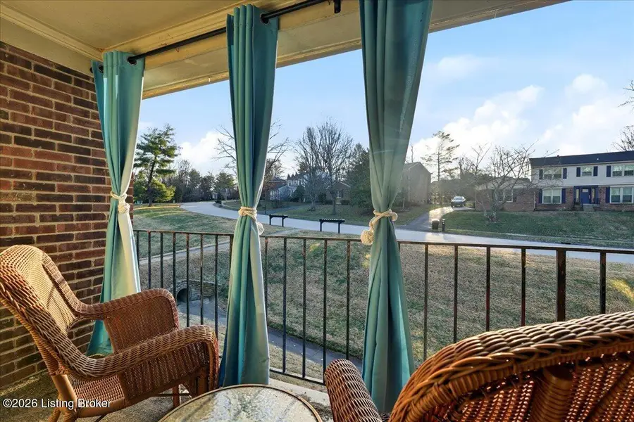 8005 Montero Dr # F7, Prospect, KY 40059 - Image #2