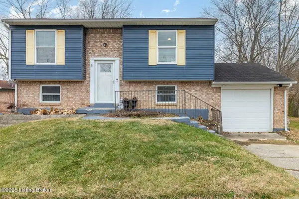 10910 Waycross Ave, Louisville, KY 40229