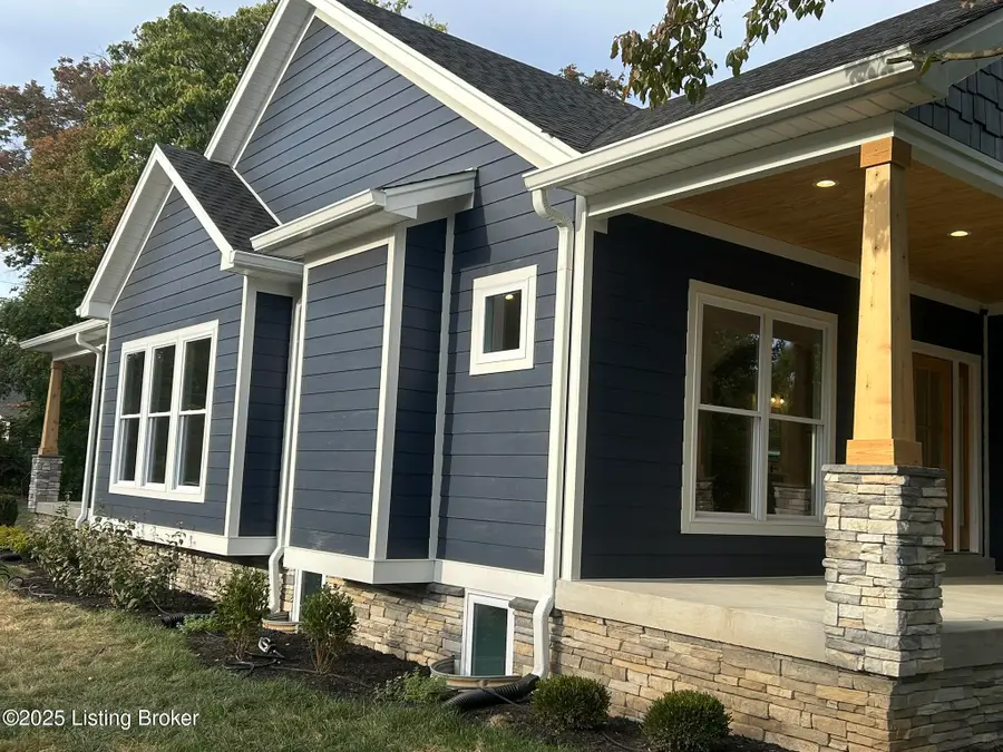 1885 Richmond Dr, Louisville, KY 40205 - Image #3