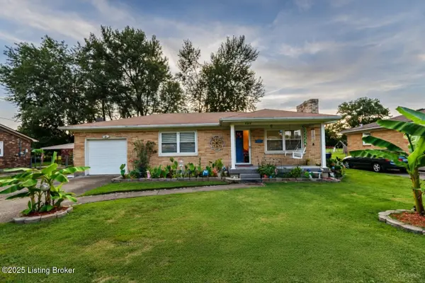 8004 Canna Dr, Louisville, KY 40258