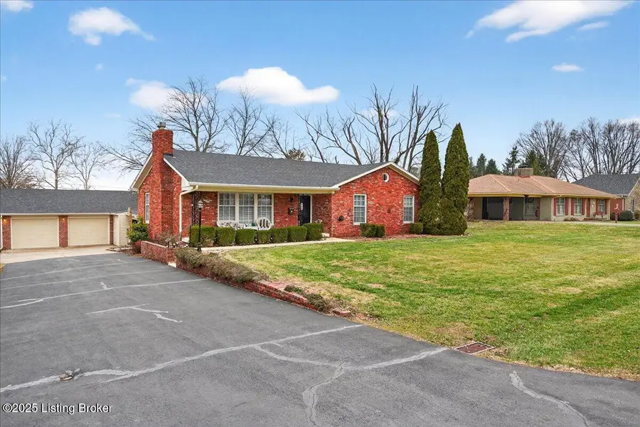106 Sunset Dr, La Grange, KY 40031 - Image #2