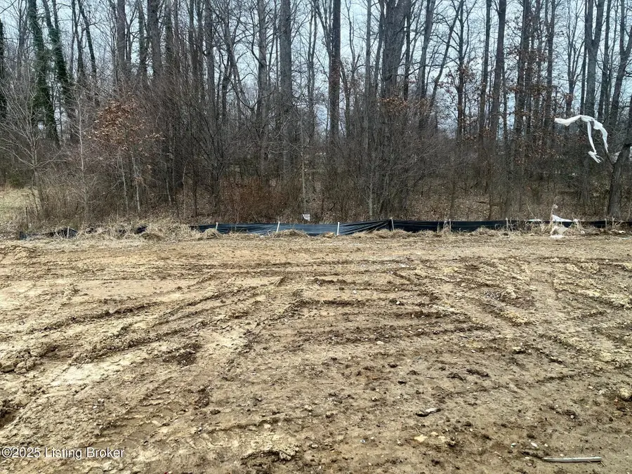 8505 Lysander Dr, Louisville, KY 40214 - Image #3