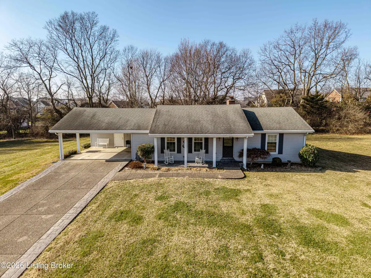 206 Fairview Dr, Simpsonville, KY 40067 - Image #1