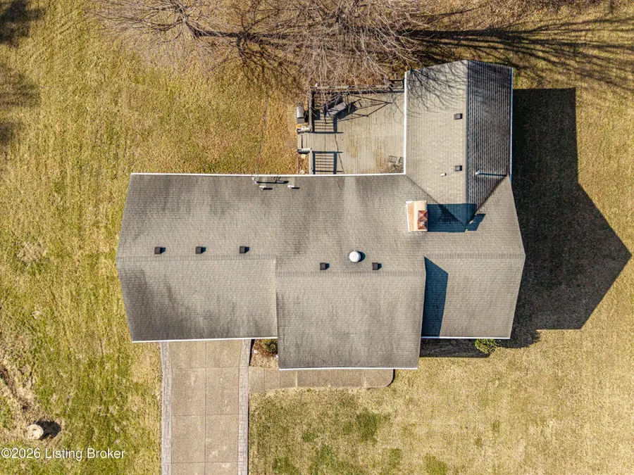 206 Fairview Dr, Simpsonville, KY 40067 - Image #3