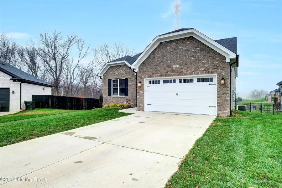 120 Burlington Ct, Mount Washington, KY 40047 - Image #2