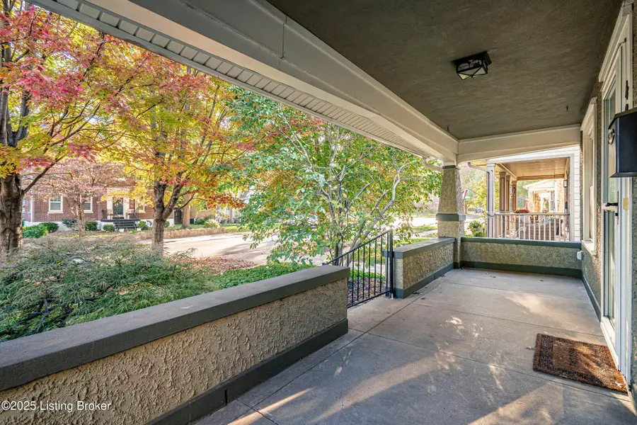 422 Wallace Ave, Louisville, KY 40207 - Image #3