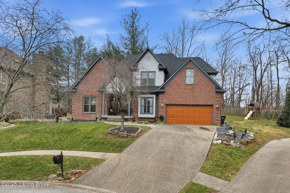 9704 Grandin Woods Rd, Louisville, KY 40299 - Image #1