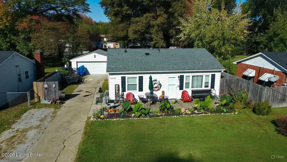 10008 Donau Ln, Louisville, KY 40272 - Image #1