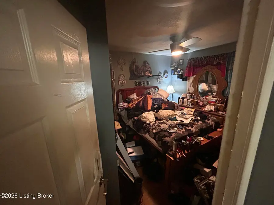 219 Meadowood Rd Rd, Louisville, KY 40229 - Image #3