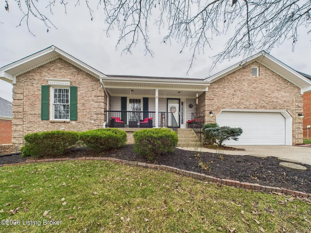 9502 Farmstead Ln, Louisville, KY 40291 - Image #1
