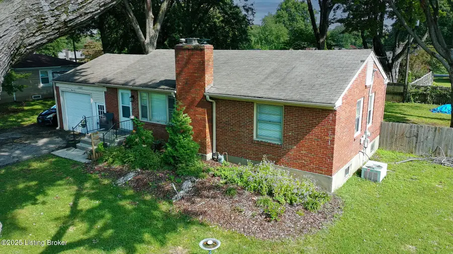 10003 3rd Street Rd, Louisville, KY 40272 - Image #3