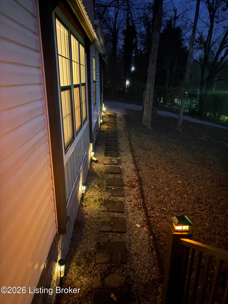 236 Lynwood Dr, Clarkson, KY 42726 - Image #3