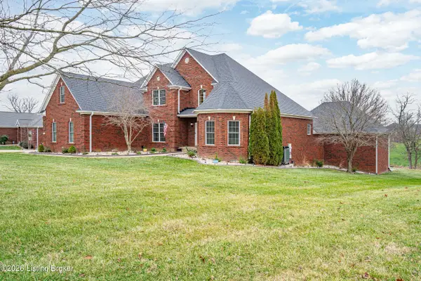 344 Benjamin Blvd, Fisherville, KY 40023