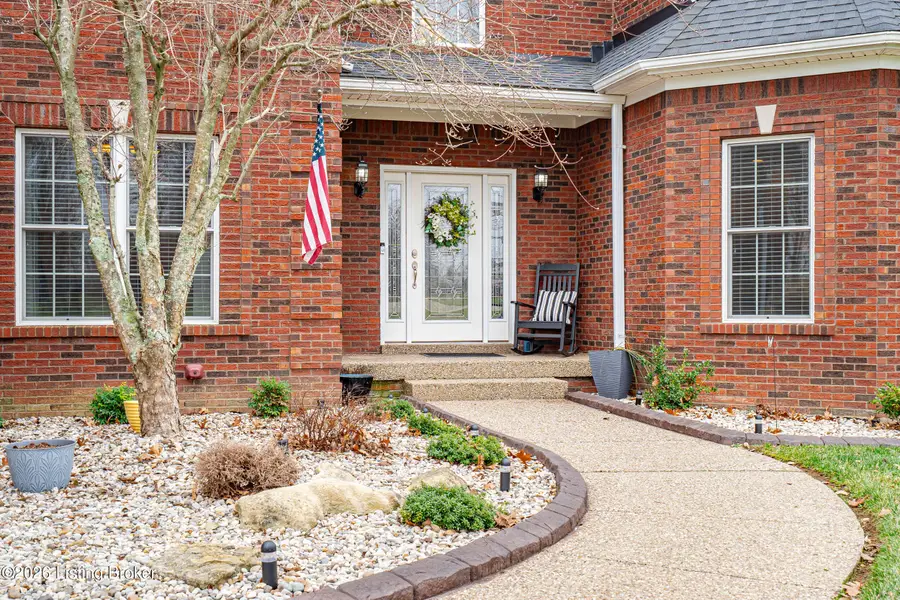 344 Benjamin Blvd, Fisherville, KY 40023 - Image #2