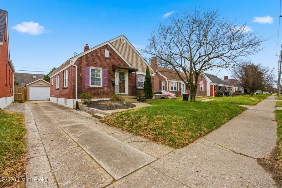 1034 Hess Ln, Louisville, KY 40217 - Image #3