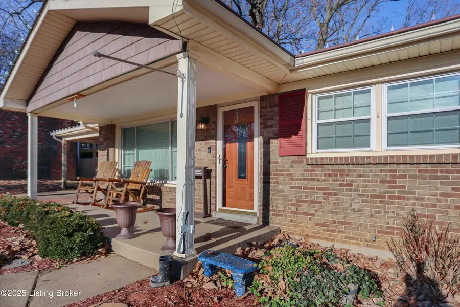 5818 Pine Mountain Dr, Louisville, KY 40214 - Image #3