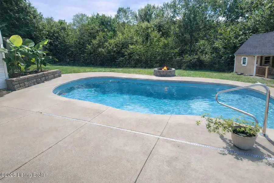 1021 Running Brook Dr, Lawrenceburg, KY 40342 - Image #2
